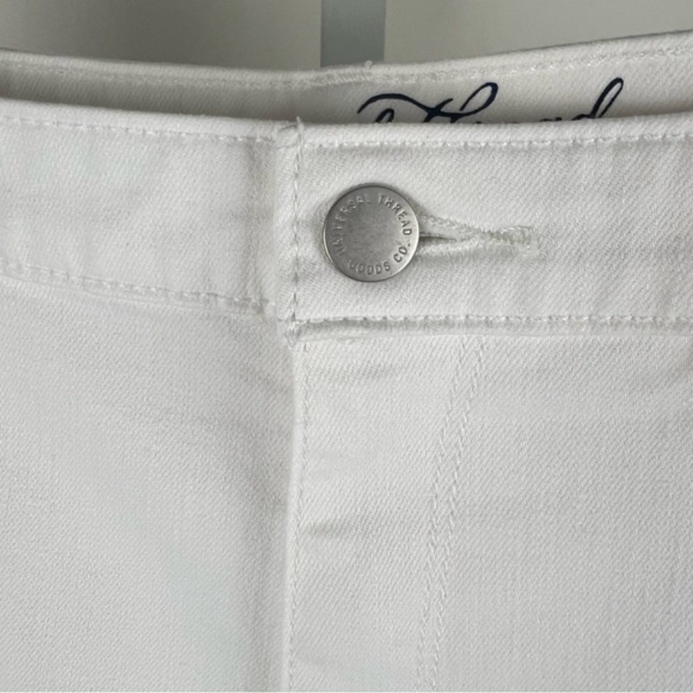 Universal Thread White Denim Shorts 14/32R | Summer Classic,‎ BBQ-Approved - Picture 3 of 11
